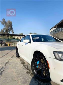 کرایسلەر 300